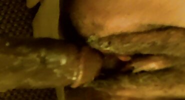 sex cà phê võng Kriss sex tap the hôn nhảy trên vòi nước.